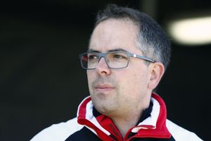Pascal Zurlinden deja el cargo de responsable de Porsche Motorsport