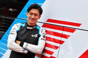 Guanyu Zhou, piloto de Alfa Romeo por... ¿talento? ¿dinero? Vasseur responde