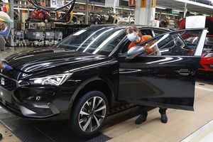 La producción de vehículos en España agrava su caída en octubre de 2021