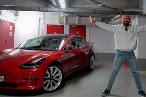 El popular youtuber Saúl López sortea su Tesla Model 3 Performance