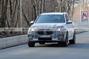 El BMW X5 Facelift 2023 aparece en sus primeras fotos espía en Múnich