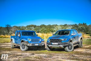 Comparativa Jeep Gladiator vs Ford Ranger Raptor ¿Cuál es el rey de los pickups? (con vídeo)