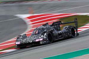 El LMDh de Porsche Motorsport completa su primer gran test en Barcelona