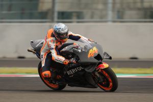 Pol Espargaró domina el primer día de test de MotoGP en Mandalika