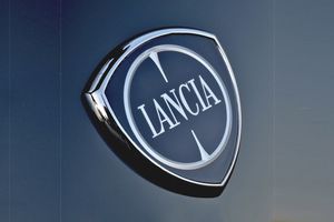 Lancia confirma cuándo llegarán sus nuevos eléctricos y el giro hacia la venta online