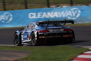 Chaz Mostert logra la pole de las 12 Horas de Bathurst con el Audi #65