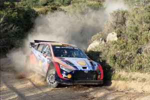 Hyundai, ajena a los rumores, termina los test del Rally de Italia-Cerdeña