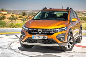 Europa - Abril 2022: El regreso al podio del Dacia Sandero