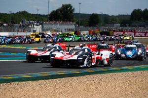 Aplastante doblete de Toyota en Le Mans con agridulce adiós español a LMGTE-Pro