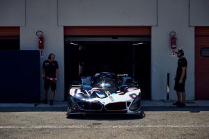 El cronograma del BMW M Hybrid V8 en su ruta hacia Le Mans