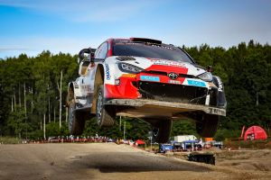 El galés Elfyn Evans golpea primero en el Rally de Estonia