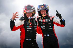 Kalle Rovanperä pone la directa hacia el título del WRC en Estonia