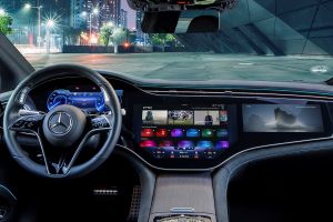 Mercedes vs Tesla, Apple y Android: la cruenta batalla por controlar la tecnología en los coches
