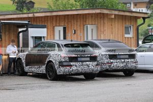 Los Audi e-tron, y e-tron Sportback, cazados en pruebas bajo la lluvia en el Tirol