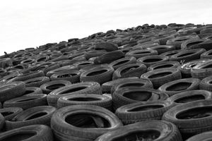 Hormigón de caucho de neumáticos reciclados: más barato, ecológico y ligero
