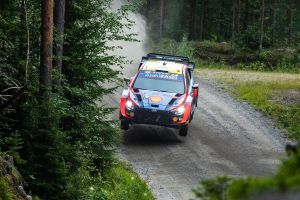 Ott Tänak muestra su versión más sólida en el Rally de Finlandia
