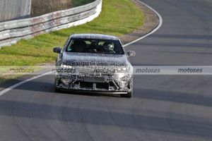 El nuevo BMW M5 G90 destapa su frontal en unas nuevas fotos espía en Nürburgring