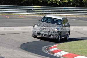 Los prototipos del nuevo BMW X3 2024 se estrenan en fotos espía en Nürburgring
