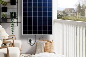 Estos kits de panel solar e inversor plug and play han bajado de precio