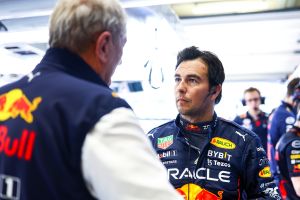Helmut Marko considera que Checo Pérez no es rival para Max Verstappen
