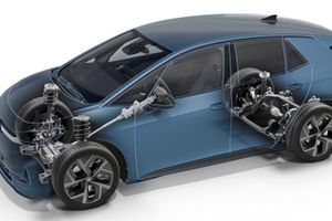 Un estudio de Quattroruote Professional revela que la brecha de precio del eléctrico apenas se ha cerrado en 5 años