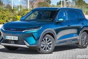 El BYD Atto 2 se impone al Toyota Yaris Cross mientras el Dacia Sandero lidera en agosto de 2026