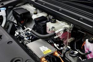 Leapmotor jubila la batería de 12 V: adiós a la avería más tonta del coche eléctrico, quedarte tirado con carga de sobra