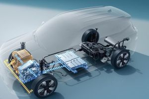 Los híbridos anuncian más de 200 CV, pero esta prueba revela qué ocurre cuando necesitas toda su potencia