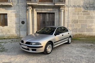 Mitsubishi Carisma 1.9 DID confort - Foto 1