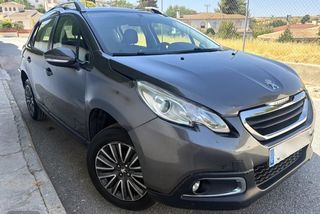 Peugeot 2008 1.6 HDI E NAVI CARPLAY-KLIMATIZADOR-DAY LEDS - Foto 1