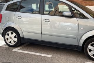 Audi A2 1.6 FSI - Foto 1