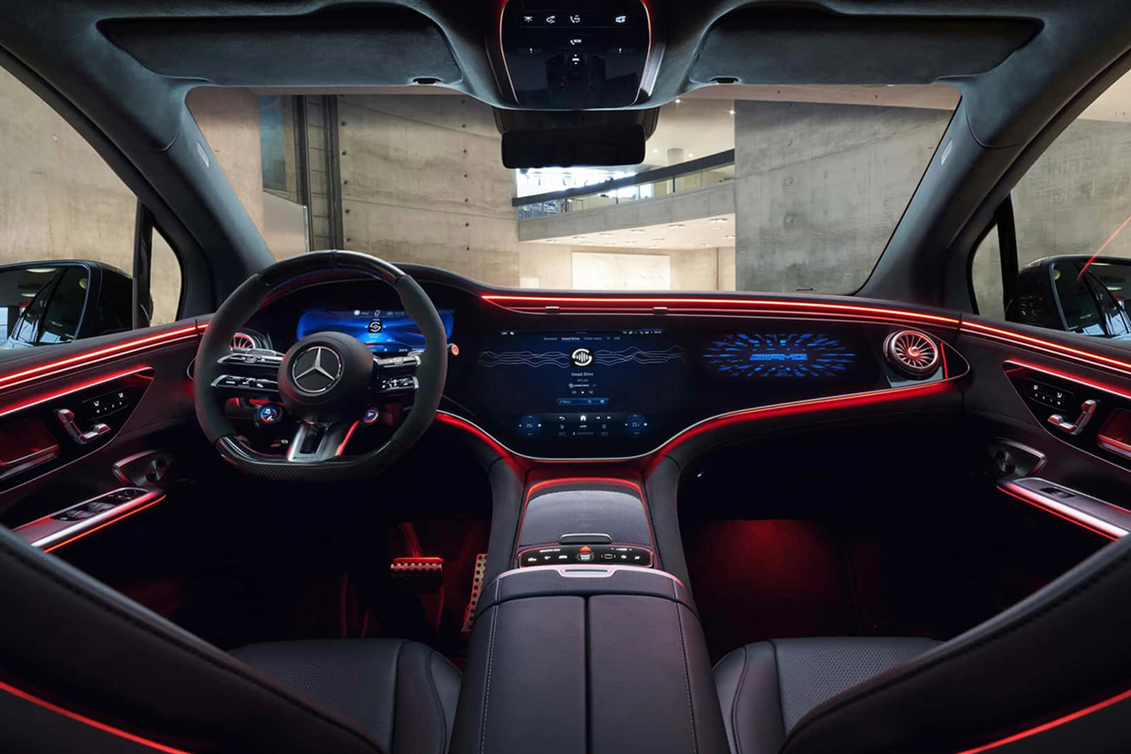Mercedes se imagina el habitáculo del futuro, con Inteligencia Artificial, juegos a bordo y el coche convertido en un instrumento musical