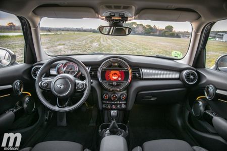 Prueba MINI One de 5 puertas, justo lo que necesitas