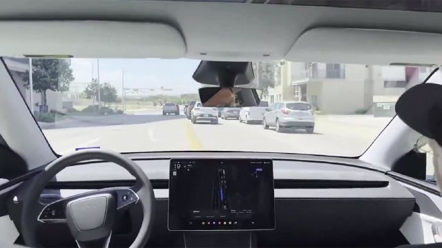 4,20 dólares por viajar en el Robotaxi de Tesla, ¿casualidad o ...