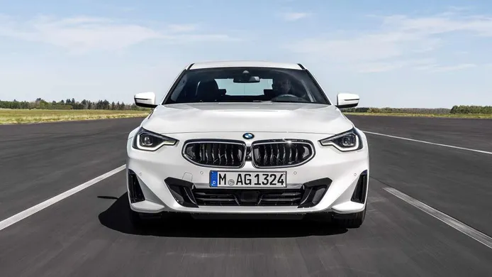 BMW Serie 2 Coupé 2022 - frontal
