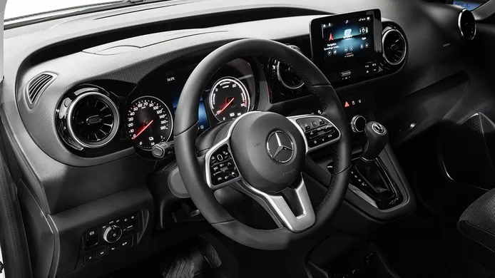Mercedes eCitan 2022 - interior