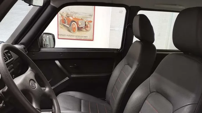 Lada Niva 50th Anniversary Edition - interior