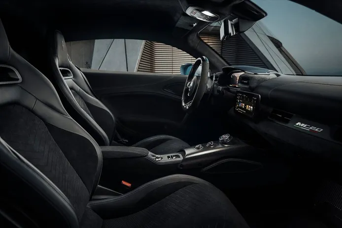 Novitec Maserati MC20 - interior