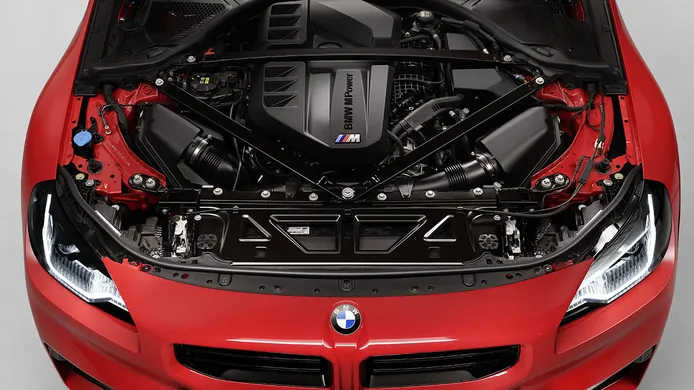 BMW M2 2023 - motor