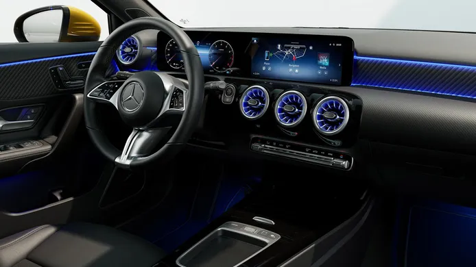 Mercedes Clase A 2023 - interior