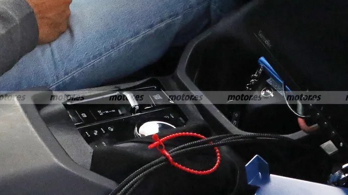 BMW X3 2024 - foto espía interior