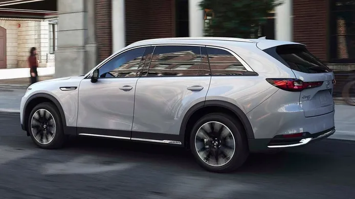 Mazda CX-90 - posterior