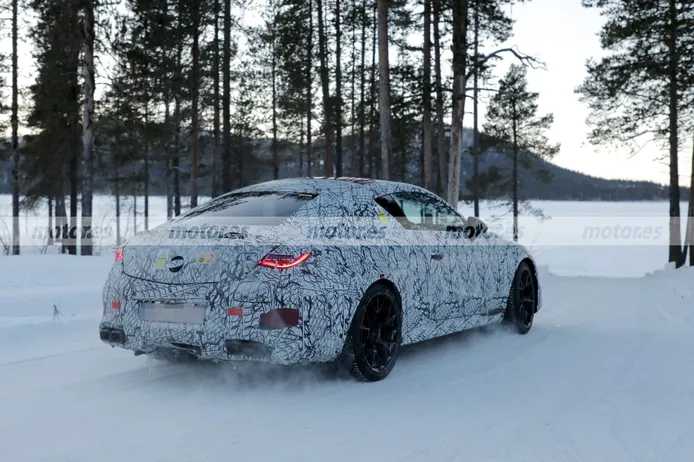 Fotos espía Mercedes-AMG CLE 63 S E Performance Coupé 2024