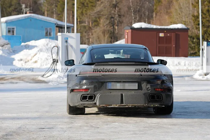 2023 Porsche 911 Turbo S Facelift Spionagefoto