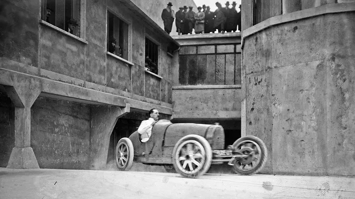 Christian Dauvergne en pleno ascenso con su Bugatti