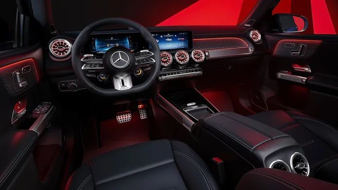 Mercedes-AMG GLB 35 4MATIC 2023 - interior