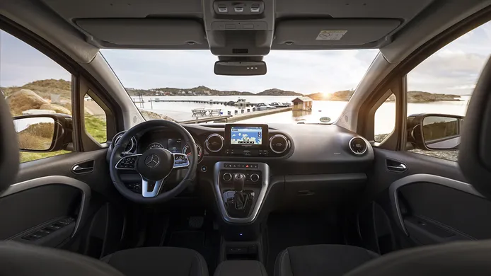 Mercedes EQT - interior