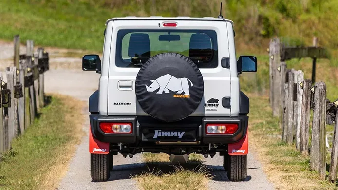 Suzuki Jimny Rhino - posterior