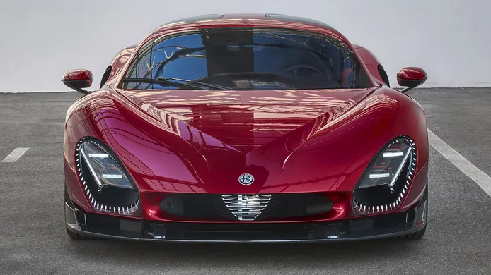 Alfa Romeo 33 Stradale - frontal