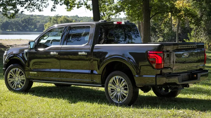 Ford F-150 2024 - posterior